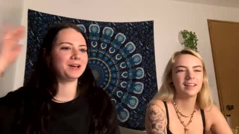 Snapshot of lillstephanie chatting on 10/05/25, 04:44 lillstephanie online show from 10/05/25, 04:44