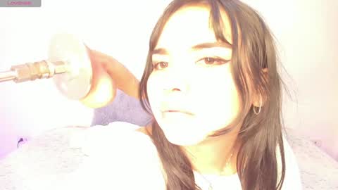 Snapshot of lilly_kinky chatting on 12/31/24, 02:19 Lilly online show from 12/31/24, 02:19