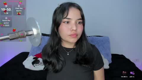 Snapshot of lilly_kinky chatting on 01/14/25, 01:47 Lilly online show from 01/14/25, 01:47