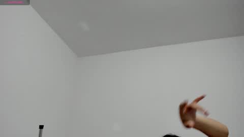 Snapshot of lilly_kinky chatting on 01/16/25, 01:27 Lilly online show from 01/16/25, 01:27
