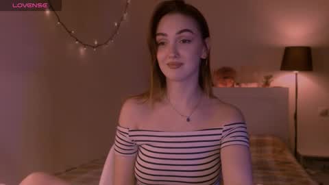 LillyFarey online show from 10/08/25, 07:33