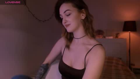 LillyFarey online show from 10/22/25, 04:51