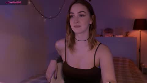 LillyFarey online show from 10/26/25, 05:52