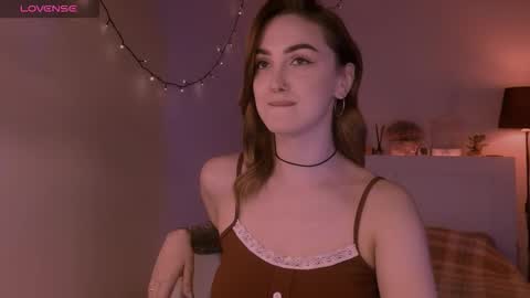 LillyFarey online show from 11/02/25, 05:04