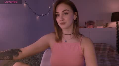 LillyFarey online show from 11/28/25, 05:48