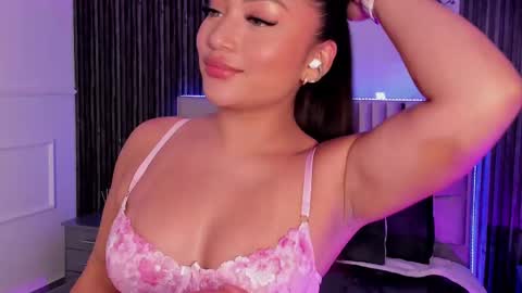 Snapshot of lillyortiz_ chatting on 02/22/25, 03:23 Lilly Ortiz online show from 02/22/25, 03:23