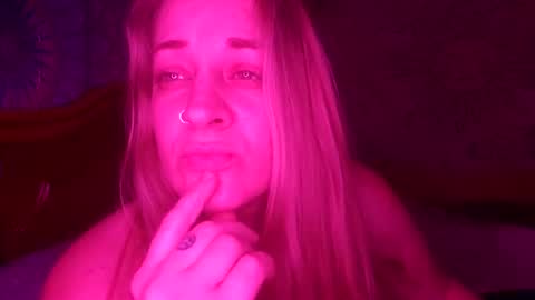 Whos that gurl online show from 01/22/25, 07:25