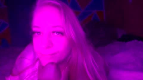 Whos that gurl online show from 11/25/25, 04:45