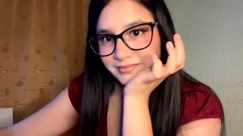 Snapshot of lilprincessxoxo_ chatting on 01/27/25, 04:09 lilprincessxoxo_ online show from 01/27/25, 04:09