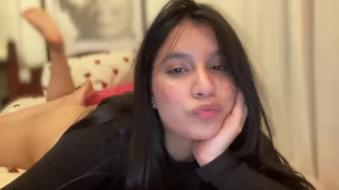 Snapshot of lilprincessxoxo_ chatting on 10/07/25, 05:37 lilprincessxoxo_ online show from 10/07/25, 05:37
