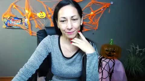 lilugrants online show from 10/23/25, 07:23