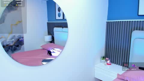  lily  online show from 11/09/25, 03:27