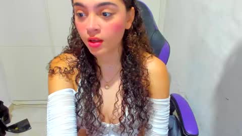 Snapshot of lily_anal_squirt chatting on 12/27/24, 09:11 lily_anal_squirt online show from 12/27/24, 09:11
