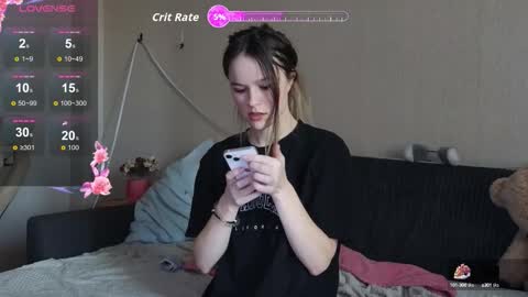 lily_and_jake online show from 10/09/25, 05:27