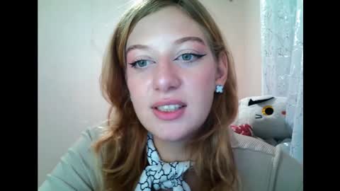 Snapshot of lily_ember chatting on 09/17/25, 03:57 lily_ember online show from 09/17/25, 03:57