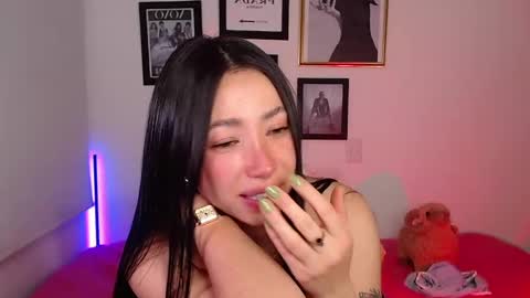 Snapshot of lily_evans_ chatting on 01/09/25, 03:47 just lily online show from 01/09/25, 03:47