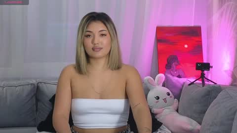 Lily online show from 01/17/25, 03:32