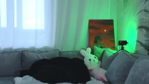 Lily online show from 01/19/25, 10:06