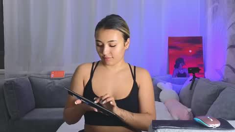 Lily online show from 02/16/25, 05:04