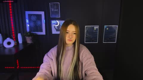 Lily online show from 12/30/24, 11:26