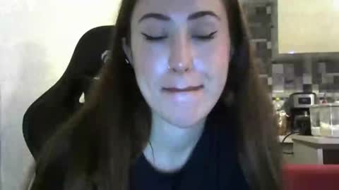 lily_rose22 online show from 10/21/25, 03:24