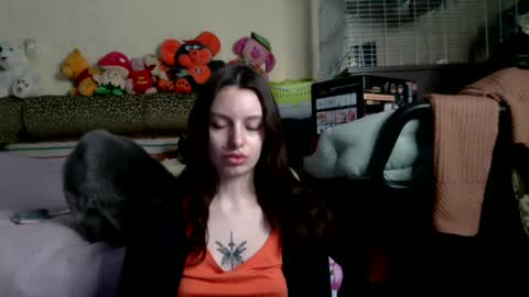 Snapshot of lilycandy_ chatting on 02/08/25, 04:14 lilycandy_ online show from 02/08/25, 04:14