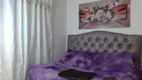 lilyfox23 online show from 03/04/25, 12:22