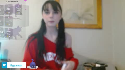 Lily Grace online show from 11/03/25, 09:16