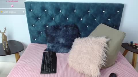 Snapshot of lilymadisson_f_w chatting on 12/13/24, 06:49 Lili online show from 12/13/24, 06:49