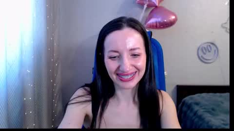 Lily online show from 02/08/25, 09:13