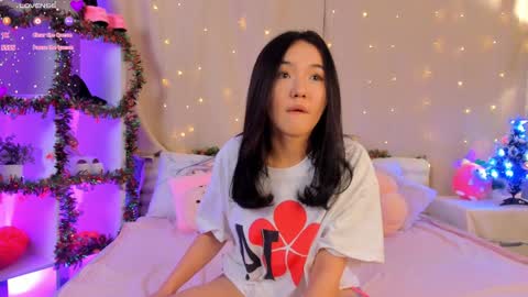 Snapshot of lin_kun chatting on 12/15/24, 04:15 Lin Use menu to play with me online show from 12/15/24, 04:15
