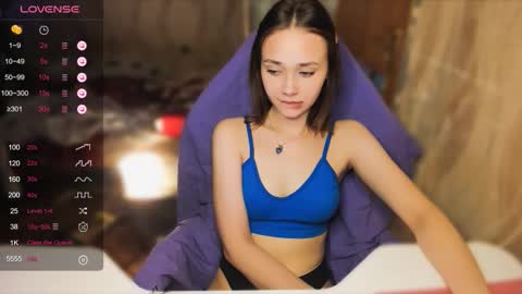 Scarlet online show from 10/18/25, 05:03