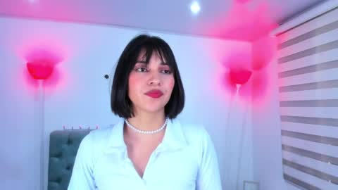  Lina Bedoya  online show from 01/15/25, 02:46