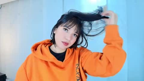  Lina Bedoya  online show from 09/10/25, 11:32