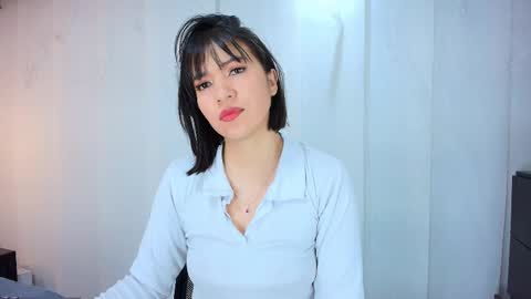  Lina Bedoya  online show from 09/19/25, 11:33