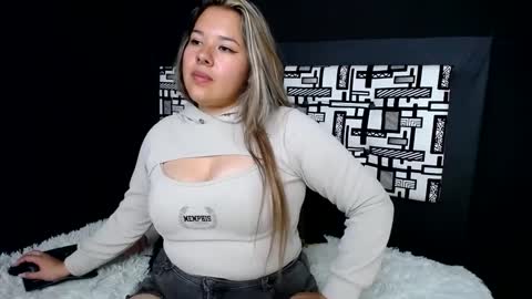 Lina Browm online show from 02/02/25, 01:34