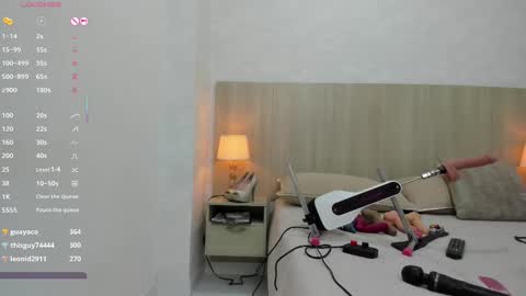 Snapshot of lina_garcia chatting on 03/08/25, 05:43 online show from 03/08/25, 05:43