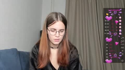 lina hall online show from 01/09/25, 12:30