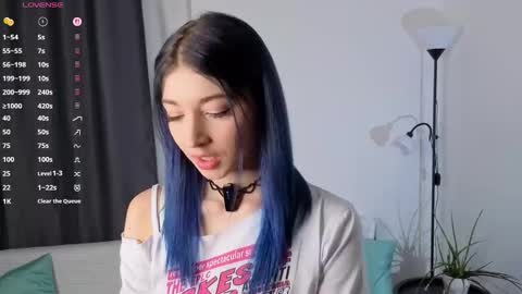 Snapshot of lina_leum chatting on 10/12/25, 02:05 Lina online show from 10/12/25, 02:05