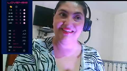 Snapshot of lina_maria99 chatting on 09/09/25, 08:08 Lina Mara99 online show from 09/09/25, 08:08
