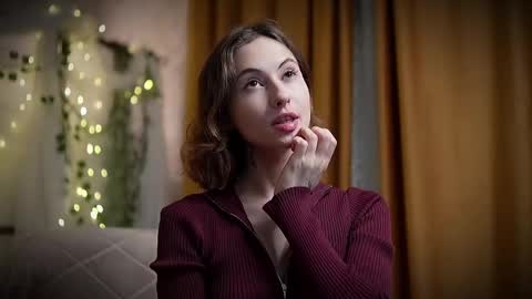 Snapshot of lina_n_kitty chatting on 03/01/25, 05:27 Lina - online show from 03/01/25, 05:27