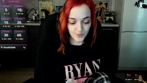 Lina 3  1715622743 online show from 12/12/24, 08:25