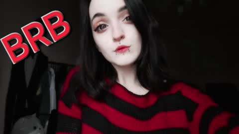 Lina 3  1715622743 online show from 12/27/24, 09:50