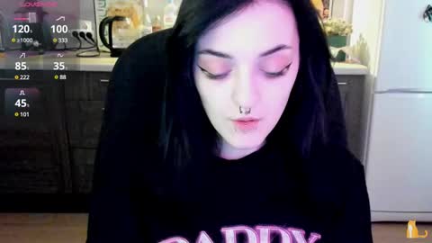 Lina 3  1715622743 online show from 03/10/25, 07:42