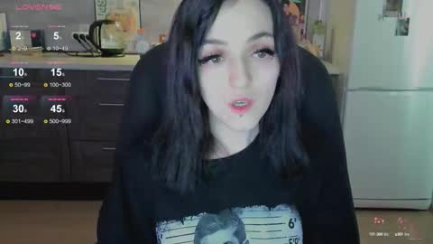 Lina 3  1715622743 online show from 10/01/25, 08:20