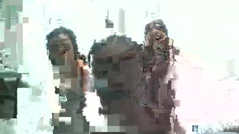 Snapshot of linadebie chatting on 11/16/25, 03:12 LinaDebie online show from 11/16/25, 03:12