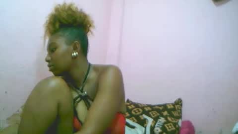 linah1123 online show from 11/20/25, 07:30