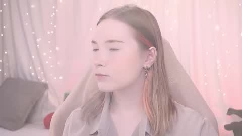 Snapshot of linalyy chatting on 11/05/25, 05:07 Lina online show from 11/05/25, 05:07