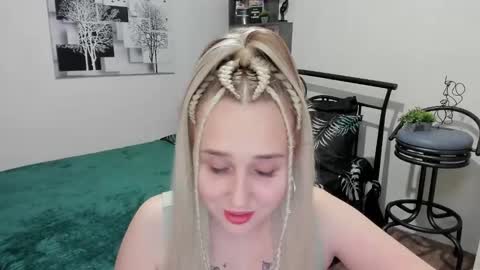 Snapshot of linatruly chatting on 02/26/25, 09:16 Lina online show from 02/26/25, 09:16