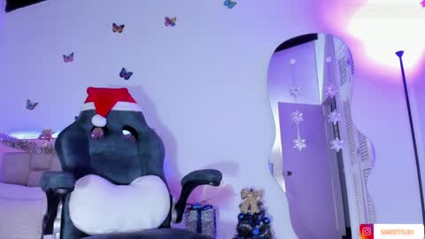 Lincy Rios  online show from 12/04/24, 07:12